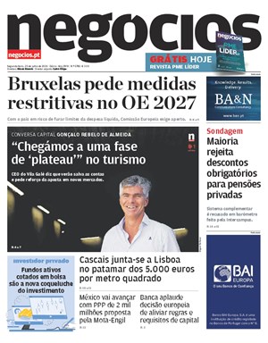 Capa de Jornal Negócios
